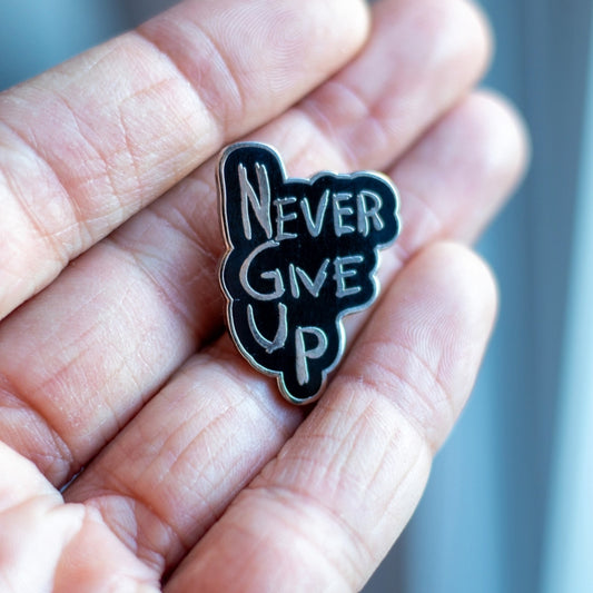 "Never Give Up" Pin - Wholesale Bundle